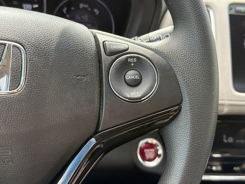 Used 2017 Honda HR-V EX image 20