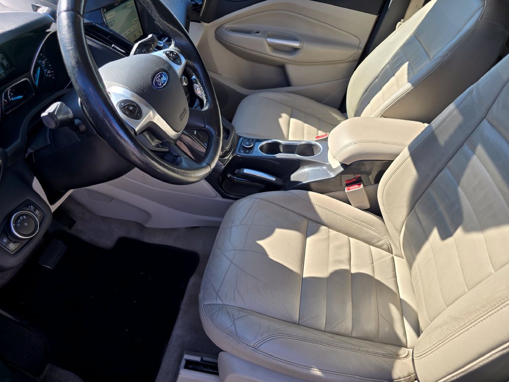 Used 2016 Ford Escape Titanium AWD/4WD image 10