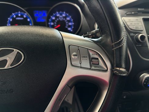 Used 2012 Hyundai Tucson GLS image 12