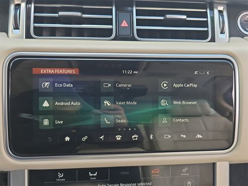 Used 2020 Land Rover Range Rover HSE image 24