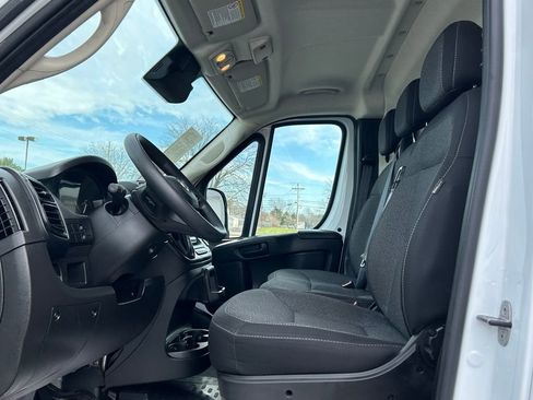 Used 2024 RAM ProMaster 2500 image 27