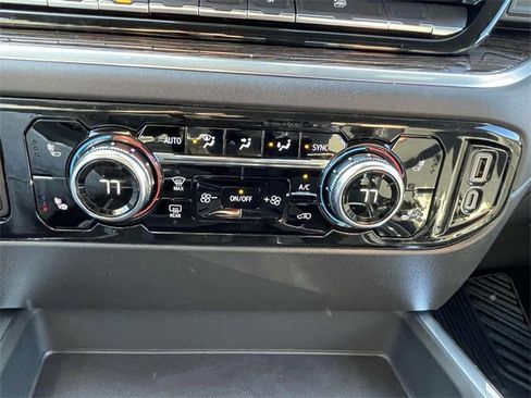 New 2026 GMC Sierra 1500 Elevation image 14