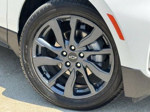 Used 2024 Chevrolet Equinox RS w/ RS Leather Package FWD image 35