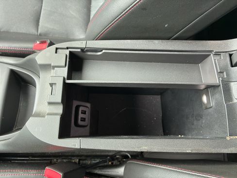Used 2022 Chevrolet Equinox RS w/ RS Leather Package FWD image 38