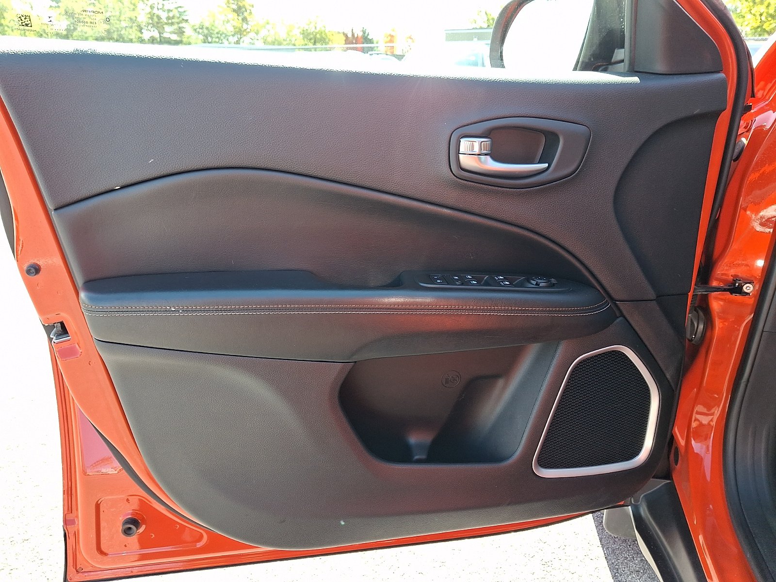 Used 2018 Jeep Compass Sport AWD/4WD image 14