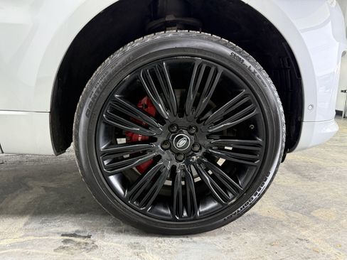 Used 2018 Land Rover Range Rover Sport HSE Dynamic image 30