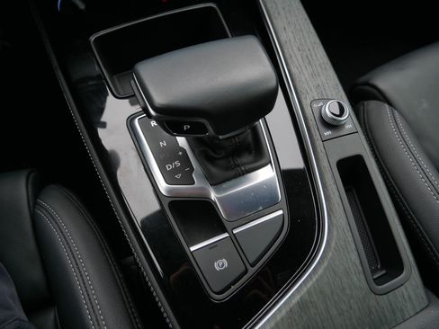 Used 2022 Audi A4 2.0T Prestige w/ Prestige Package image 34