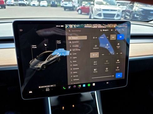 Used 2018 Tesla Model 3 Long Range AWD/4WD image 37