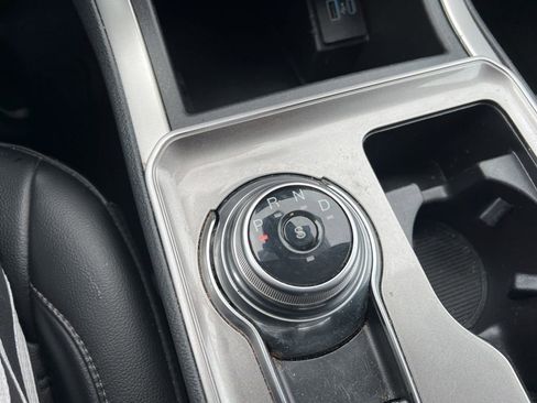 Used 2023 Ford Edge SEL image 23