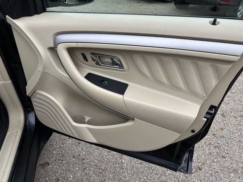 Used 2013 Ford Taurus SE image 21