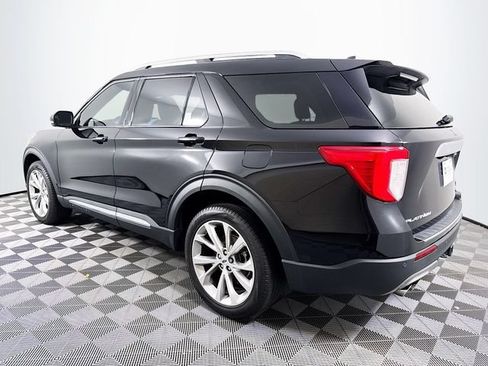 Used 2023 Ford Explorer Platinum w/ Technology Package AWD/4WD image 5