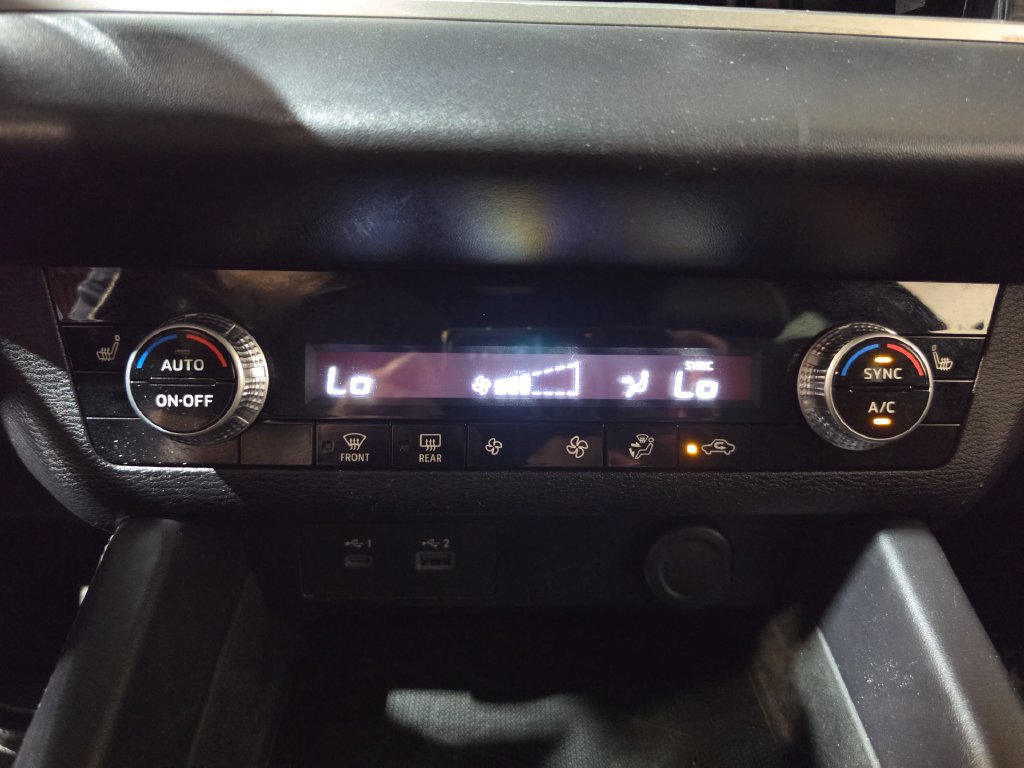 Used 2023 Mitsubishi Outlander SE FWD image 16