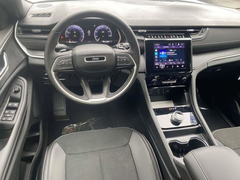 New 2025 Jeep Grand Cherokee L Altitude image 20