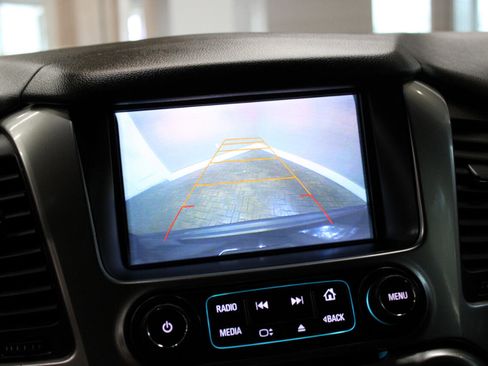 Used 2017 Chevrolet Tahoe LT image 23