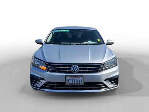 Used 2017 Volkswagen Passat 1.8T R-Line FWD image 8