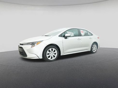 New 2025 Toyota Corolla LE image 17