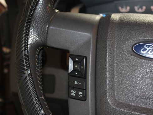 Used 2011 Ford F150 XLT w/ XLT Chrome Pkg image 12