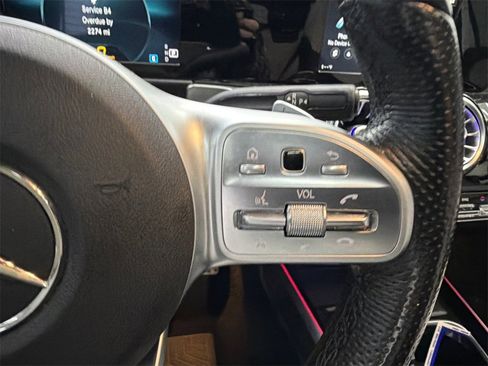 Used 2021 Mercedes-Benz GLB 250 image 29