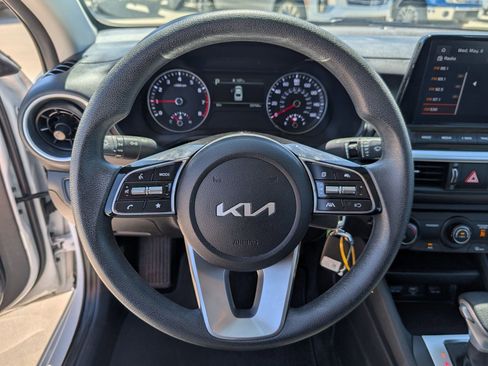 Certified 2023 Kia Forte LXS w/ LXS Technology Package FWD image 15