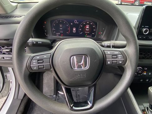 Used 2023 Honda Accord LX image 30