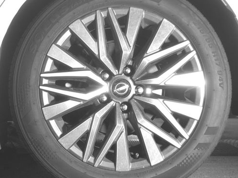 Used 2025 Nissan Altima 2.5 SV image 14