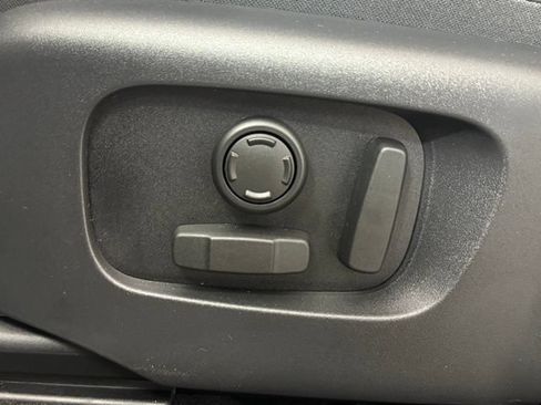 Used 2025 Land Rover Discovery Sport S AWD/4WD image 30