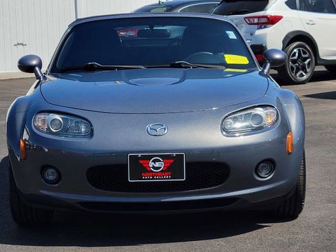 Used 2006 MAZDA MX-5 Miata Touring RWD image 5