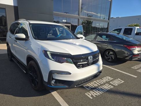 Used 2020 Honda Pilot EX image 2