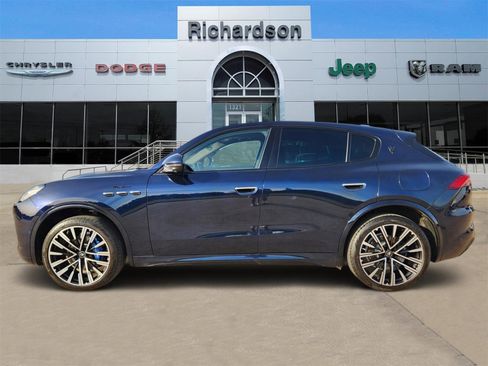 Used 2023 Maserati Grecale Modena image 3