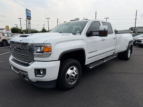 Used 2019 GMC Sierra 3500 Denali w/ Duramax Plus Package AWD/4WD image 3