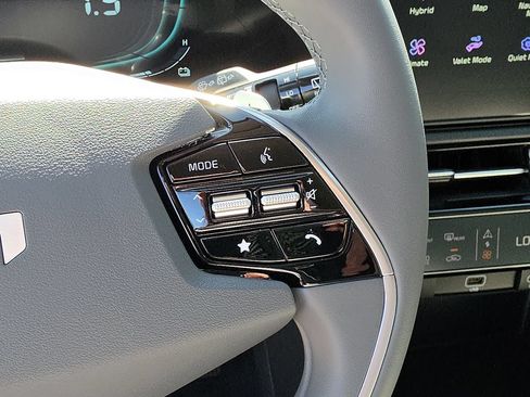 New 2026 Kia Niro EX FWD image 30