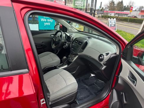 Used 2013 Chevrolet Sonic LS image 14