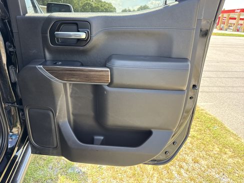 Used 2020 Chevrolet Silverado 1500 RST w/ Texas Edition AWD/4WD image 30