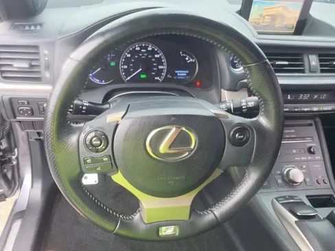 Used 2014 Lexus CT 200h w/ F Sport w/Nuluxe Interior FWD image 9