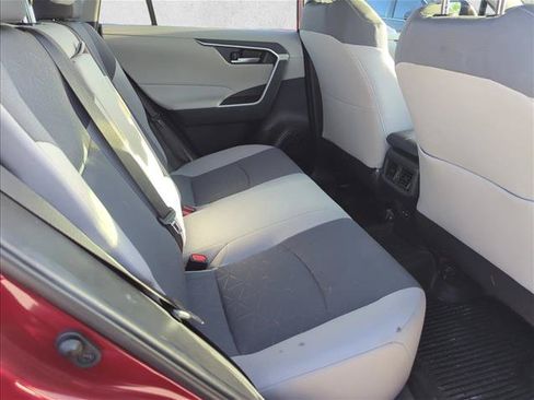 Used 2024 Toyota RAV4 XLE w/ Convenience Package FWD image 23