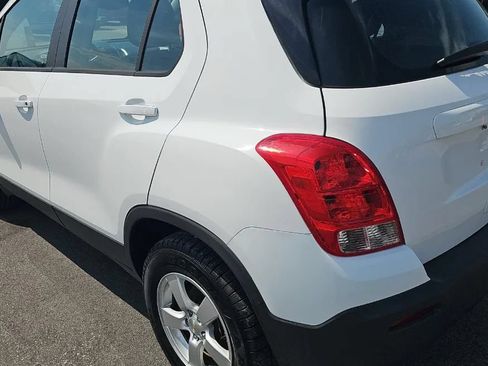 Used 2016 Chevrolet Trax LS AWD/4WD image 4