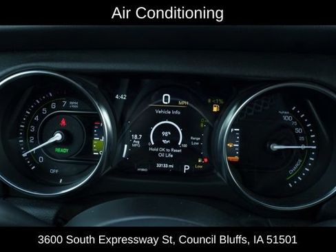 Used 2023 Jeep Wrangler Unlimited Sahara w/ Cold Weather Group AWD/4WD image 18