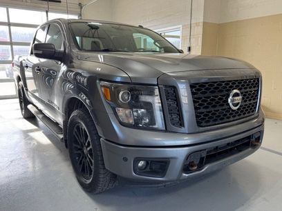 Used 2018 Nissan Titan SV w/ SV Convenience Package