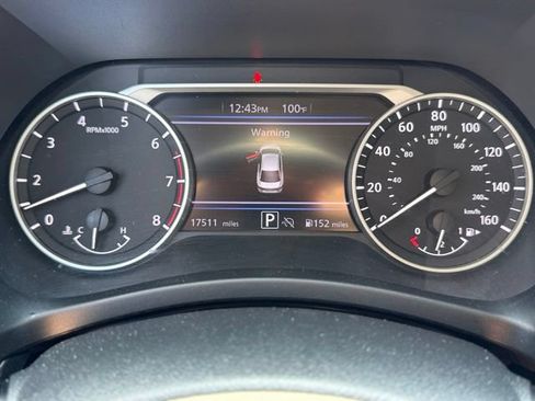 Used 2025 Nissan Sentra SV FWD image 13
