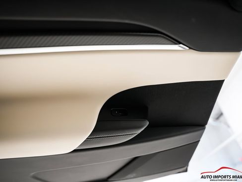 Used 2022 Tesla Model X Plaid image 56