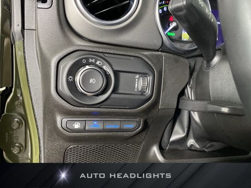 Used 2023 Jeep Wrangler Unlimited Rubicon 4xe w/ Cold Weather Group AWD/4WD image 25