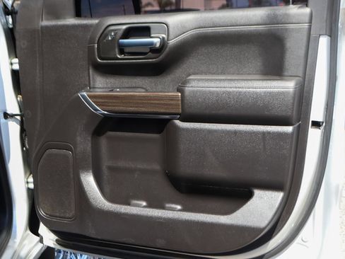 Used 2021 Chevrolet Silverado 1500 LT w/ LPO, Liner Protection Package RWD image 39