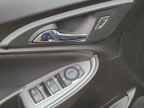 Used 2023 Chevrolet Malibu LS FWD image 22