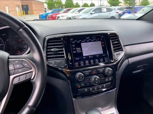 Used 2019 Jeep Grand Cherokee Altitude RWD image 7