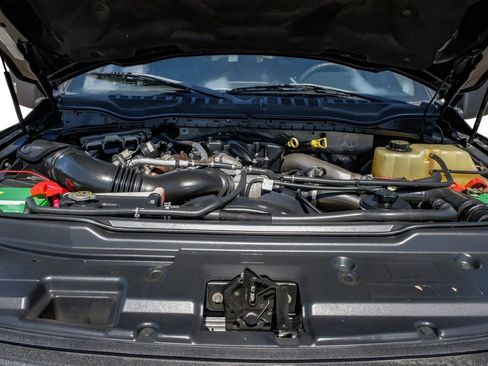 Used 2017 Ford F250 XLT w/ XLT Value Package image 55