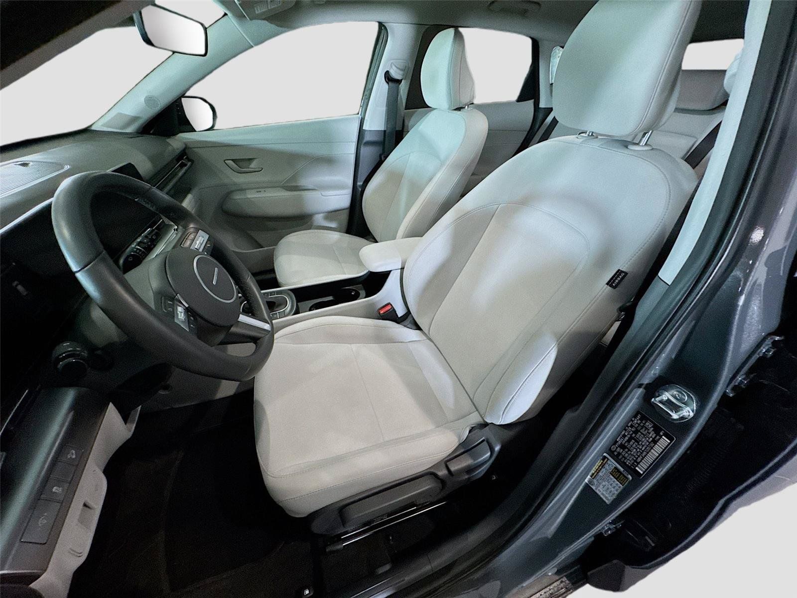 Used 2026 Hyundai Kona SEL Sport FWD image 2
