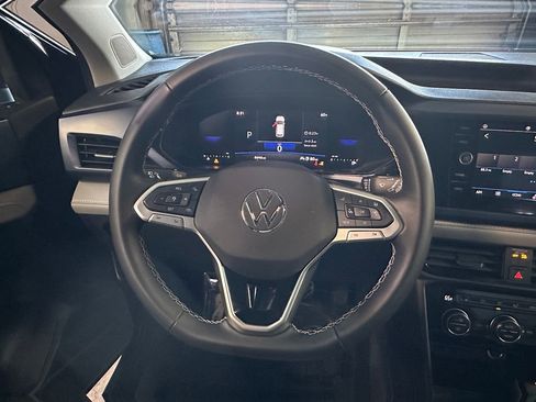 Used 2024 Volkswagen Taos SE image 12