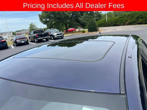 Used 2023 Toyota Corolla XLE FWD image 4
