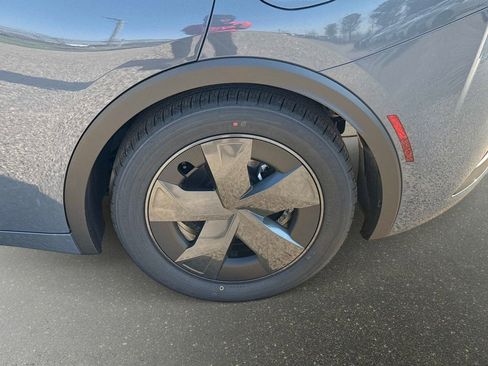 New 2026 Toyota Prius SE image 10