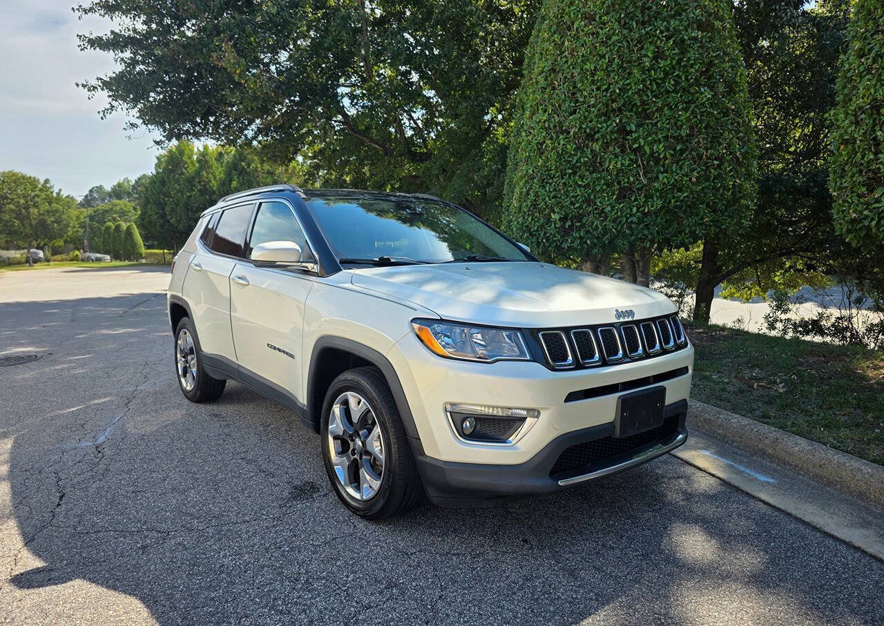 Used 2018 Jeep Compass Limited w/ Navigation Group AWD/4WD image 7